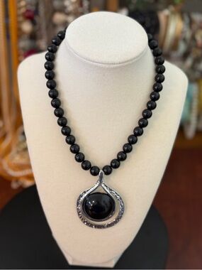 Black Beaded Choker Necklace with Silver tone Hammered Pendant